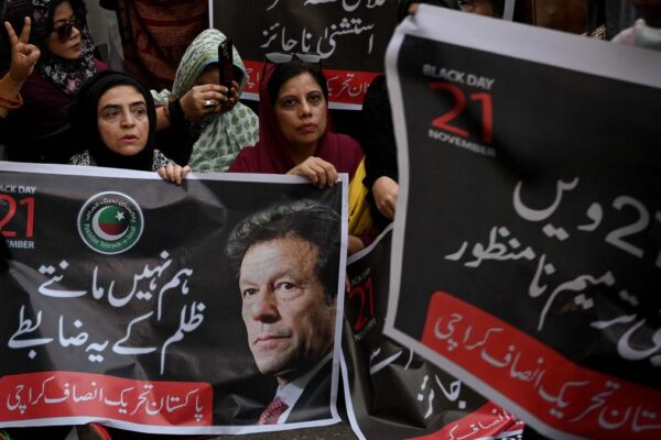 Panic on Social Media Over Unverified Imran Khan Rumours