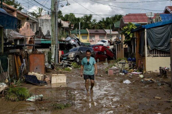 Philippines Declares Emergency as Typhoon Kalmaegi Leaves Over 240 Dead or Missing