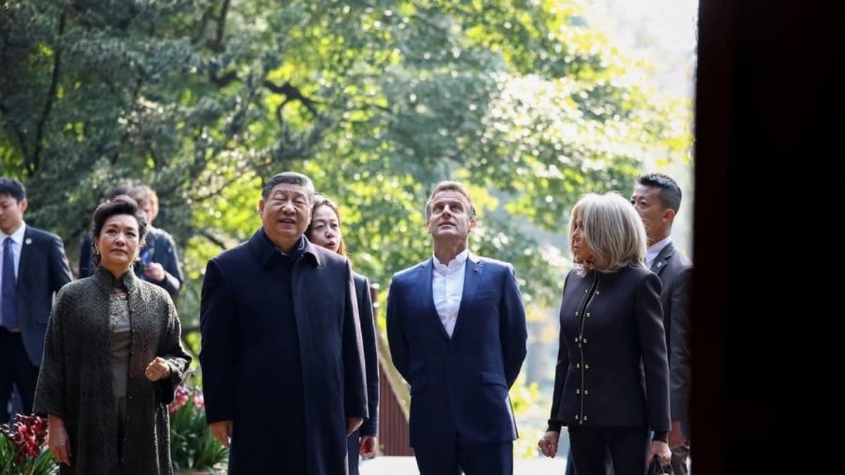 Xi Woos Macron With Sightseeing Trip